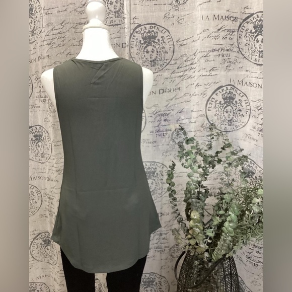 NO BRAND | Tunic Tank Top - Picture 3 of 7